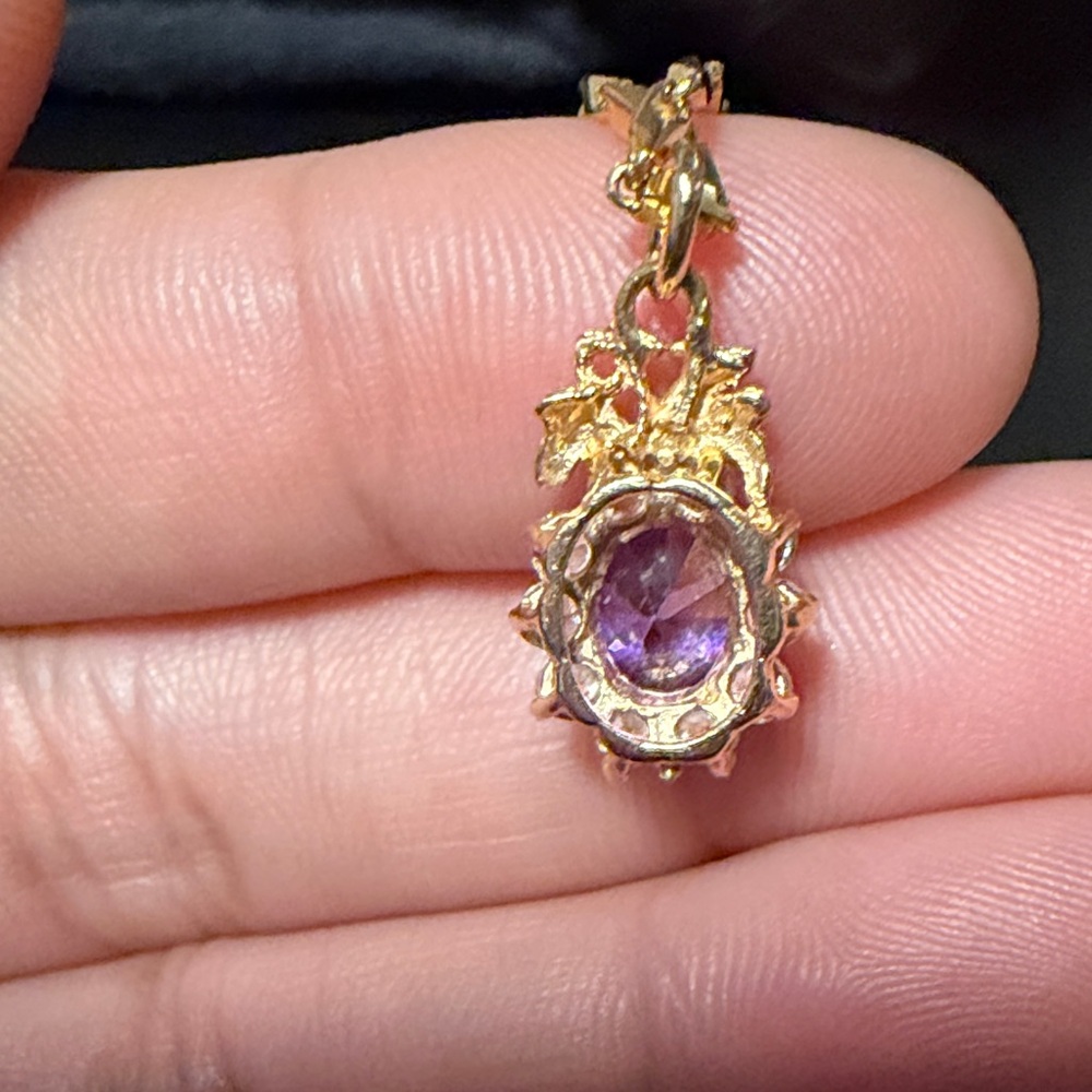 18k Real Gold Necklace with Purple Stone and Diamonds - Picture 6 of 6